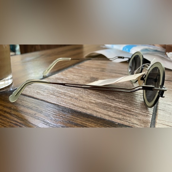 NWT RARE Vtg Nicole Miller Round Jade Frost  Sunglasses